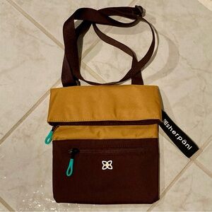 NWOT Sherpani Pica small crossbody in Sundial coloring